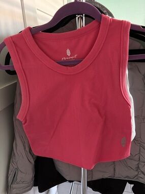 FPMovement Free Throw Muscle Tank
Women’s Cropped Rib Tank Top - Raspberry Pink